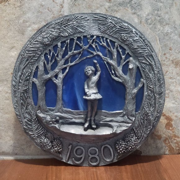 Vintage Pewter Plate Michael Ricker Christmas In New England 1980 - Picture 1 of 12